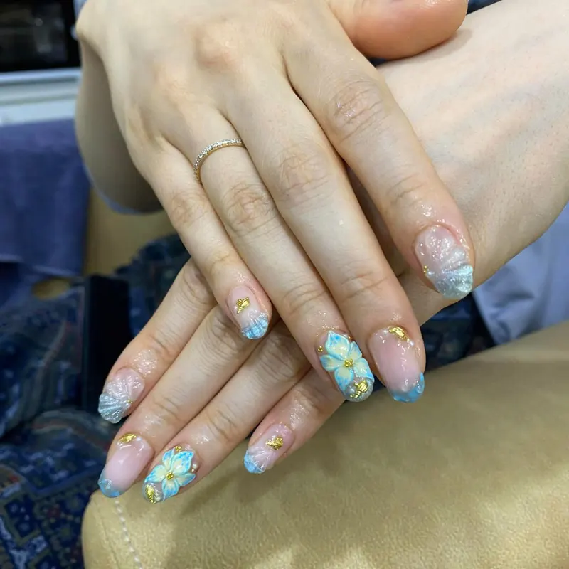 LENA Nails & Beauty Da Nang — French Tip & Micro Art · 320K