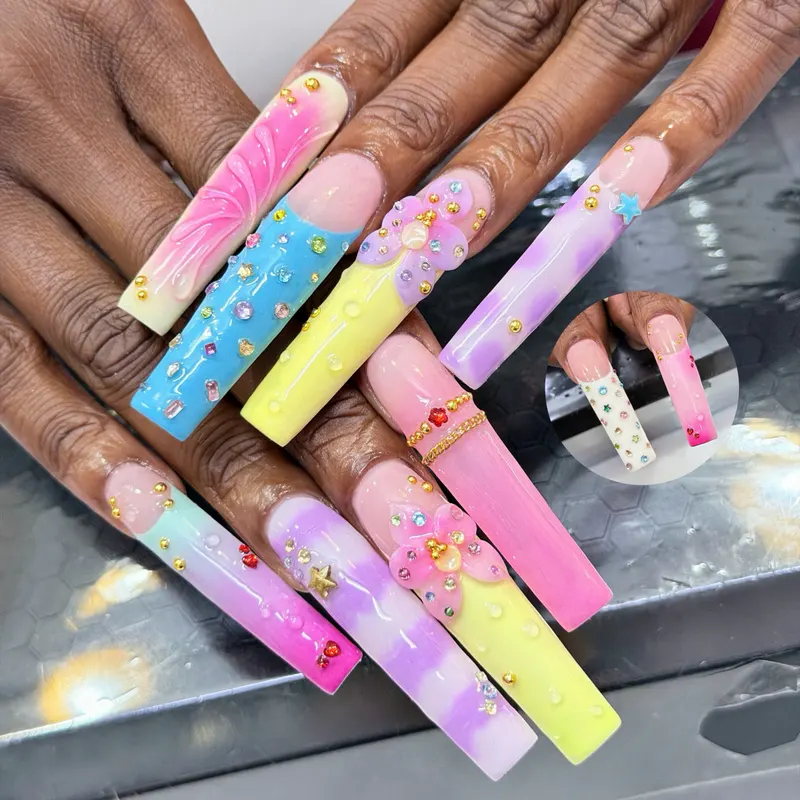 Custom Cat Eye & Chrome Nail Art Da Nang
